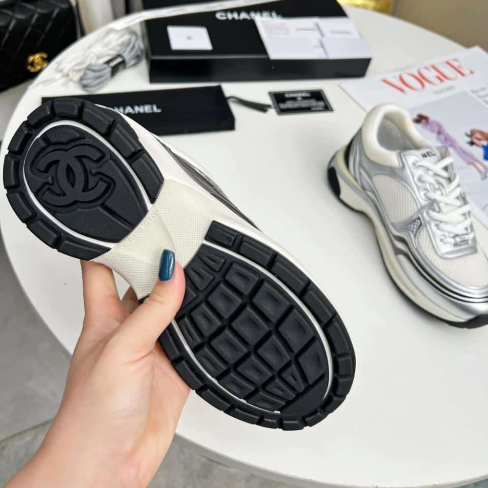 Chanel Sneaker Fabric And Laminated White And Silver G39792 Y56368 K5451 - Image 5