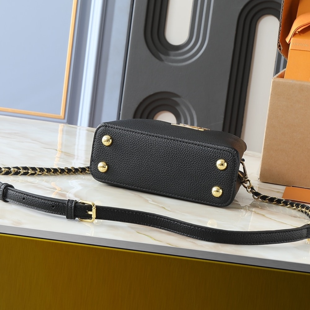 Louis Vuitton Capucines Mini Grained Leather Top Handle Bag Black 21cm - Image 4