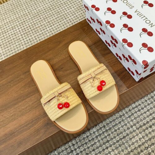Alternative view of Louis Vuitton X Takashi Murakami Lily Flat Mule Raffia Beige 1Ahlrn