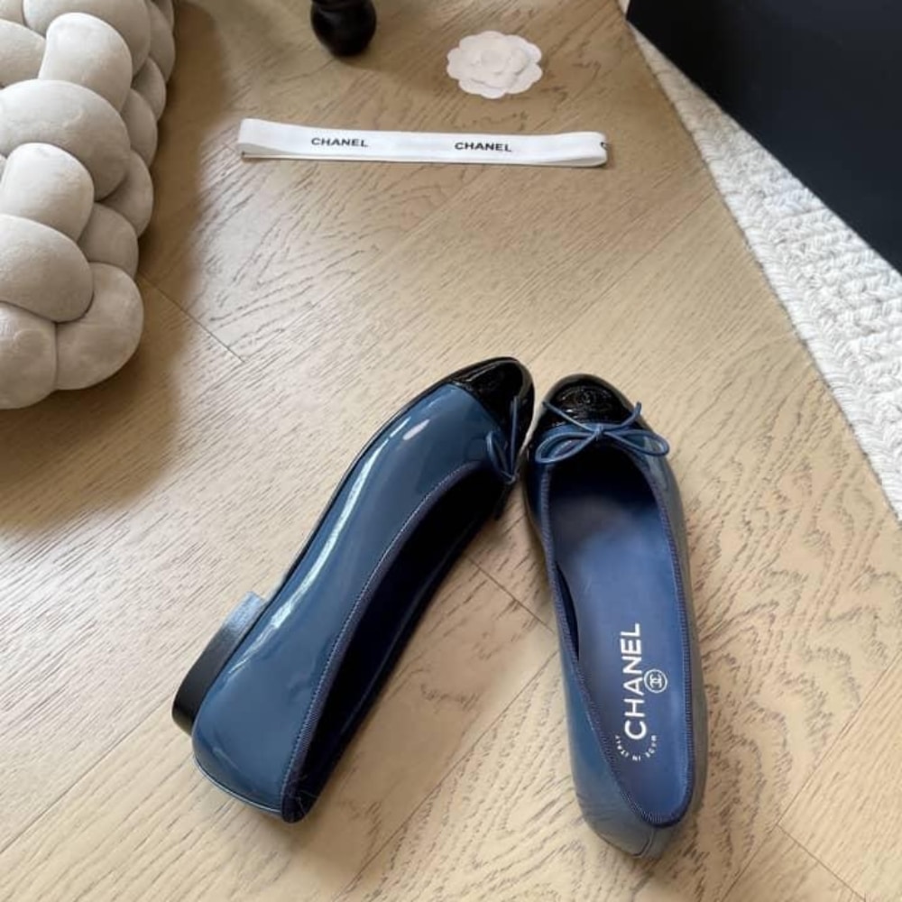 Chanel Ballerina Flat Smooth Leather And Patent Navy Blue G02819 B19028 NACIS - Image 5