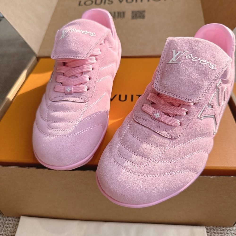 Louis Vuitton LV Footprint Soccer Suede Sneaker Pink 1ahtyk - Image 8