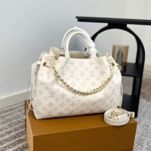 Alternative view of Louis Vuitton Bella Tote Mahina Leather Bucket Bag Dream Cream 32Cm M15116