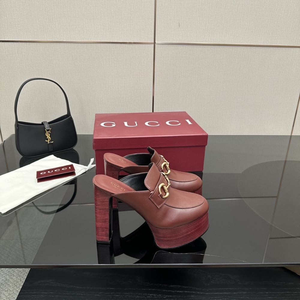 Gucci Women Platform Leather Mule With Horsebit Red 835315 Aadcw 6207 - Image 2