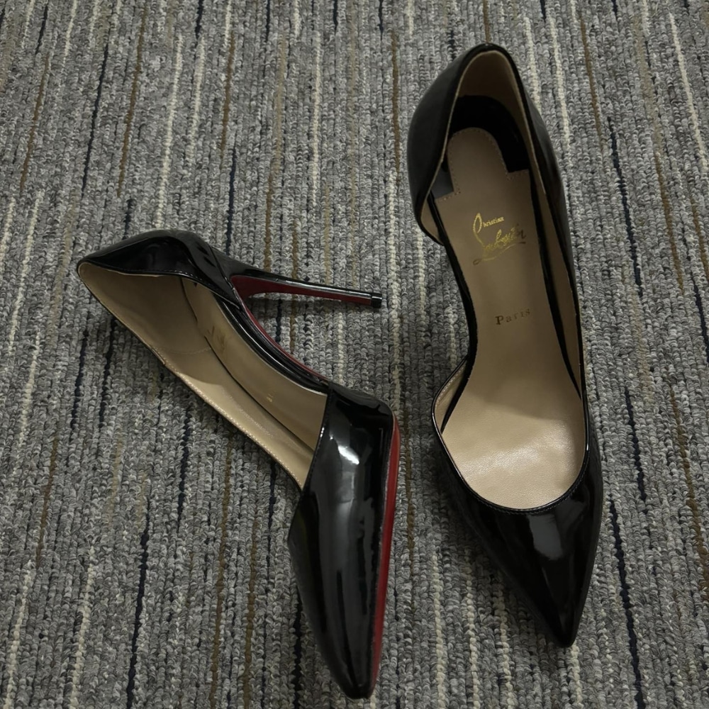 Christian Louboutin Iriza Patent Leather Pumps Black 3210565BK01 - Image 3