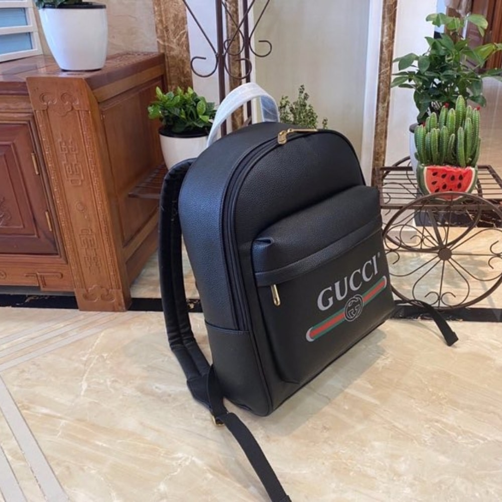 Gucci Grained Leather Backpack Black 41cm - Image 3