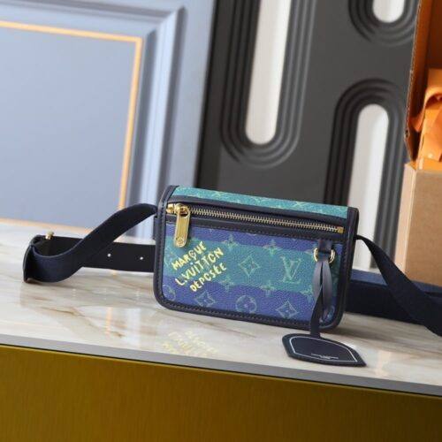 Alternative view of Louis Vuitton Bosphore Wearable Wallet Monogram Heritage Canvas Crossbody Bag Blue Stripes 19cm M15173