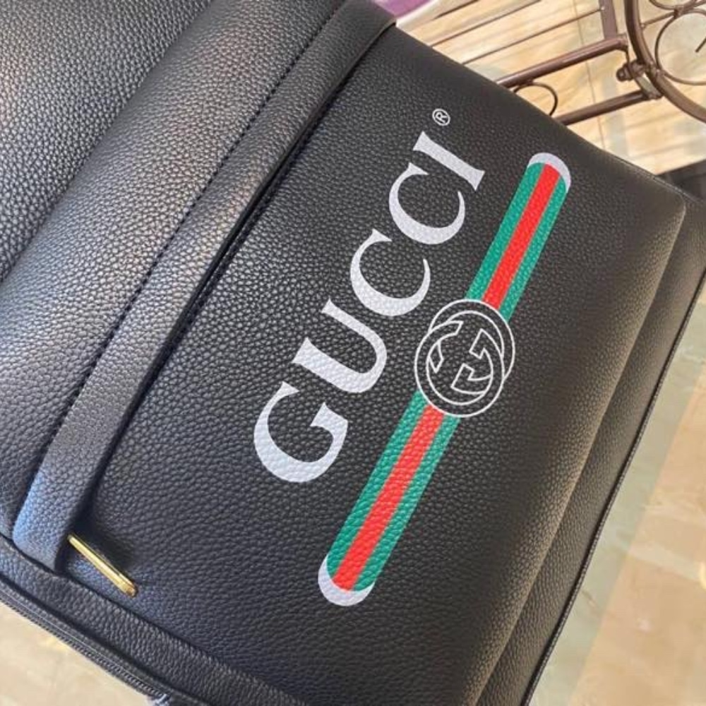 Gucci Grained Leather Backpack Black 41cm - Image 4