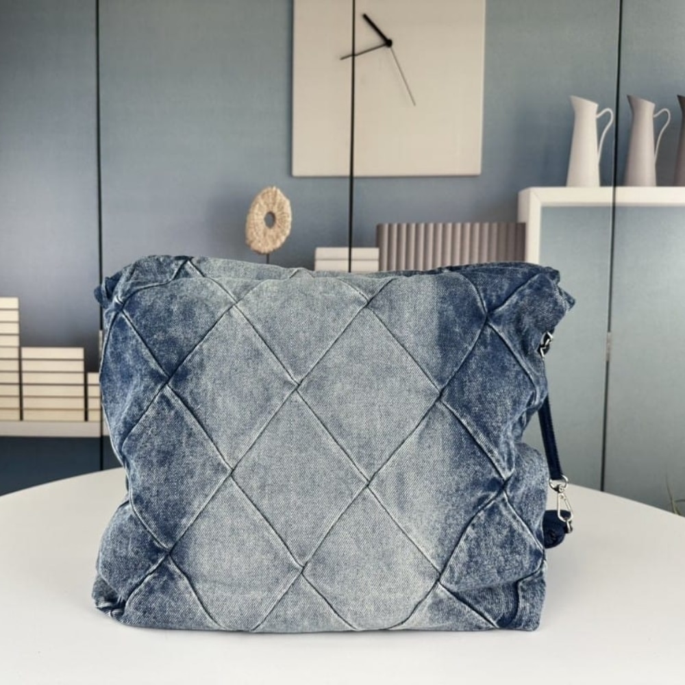 Chanel 22 Large Washed Denim Shoulder Bag Blue 41cm AS3261 B10439 NM981 - Image 4