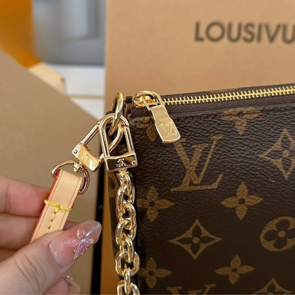 Louis Vuitton Pochette Accessoires Monogram Canvas Shoulder Bag Brown 23Cm M82766 - Image 7