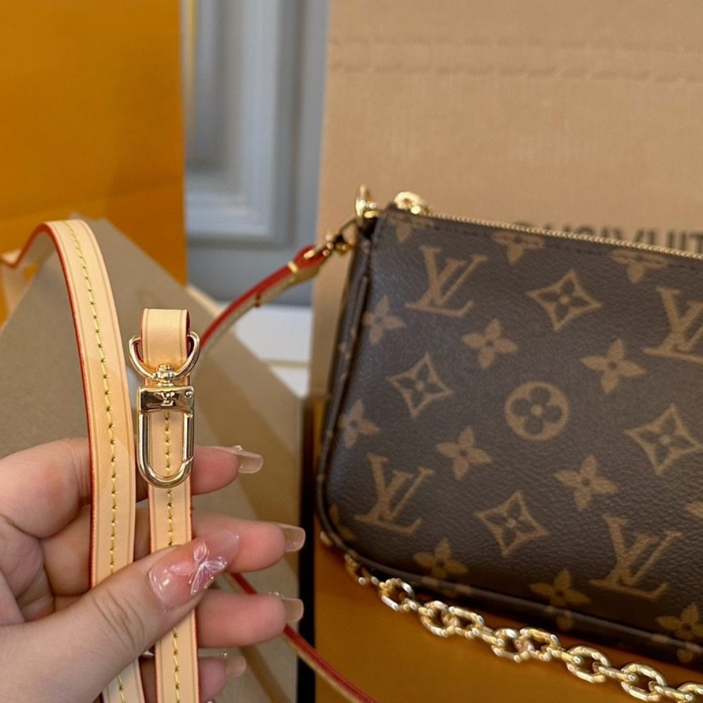 Louis Vuitton Pochette Accessoires Monogram Canvas Shoulder Bag Brown 23Cm M82766 - Image 4