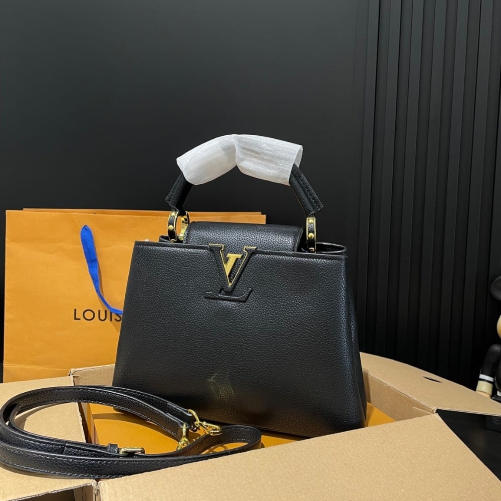 Louis Vuitton Capucines BB Leather Handbag Black 27Cm M94755 - Image 3