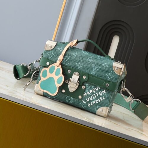 Alternative view of Louis Vuitton Soul Trunk Monogram Heritage Canvas Crossbody Bag Green 19cm M12686