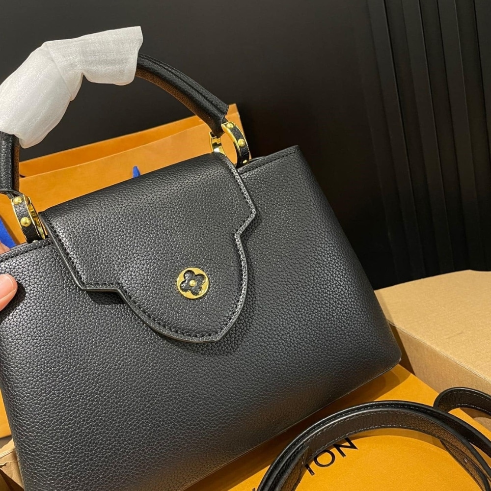 Louis Vuitton Capucines BB Leather Handbag Black 27Cm M94755 - Image 5