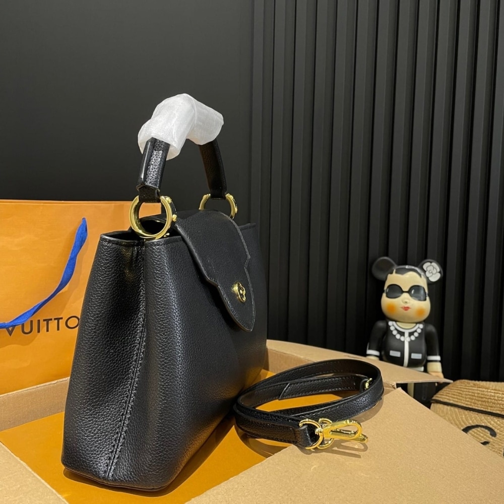 Louis Vuitton Capucines BB Leather Handbag Black 27Cm M94755 - Image 6