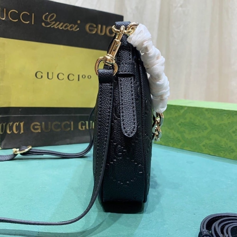 Gucci GG Emblem Small Grained Leather Shoulder Bag Black 23Cm 815409 Aaeem 1000 - Image 6