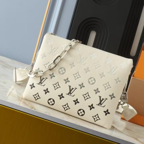 Alternative view of Louis Vuitton Coussin PM Leather Shoulder Bag Cream 26Cm M11986