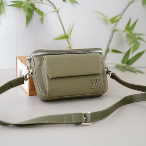 Alternative view of Louis Vuitton Leather Bumbag Khaki Green 29Cm