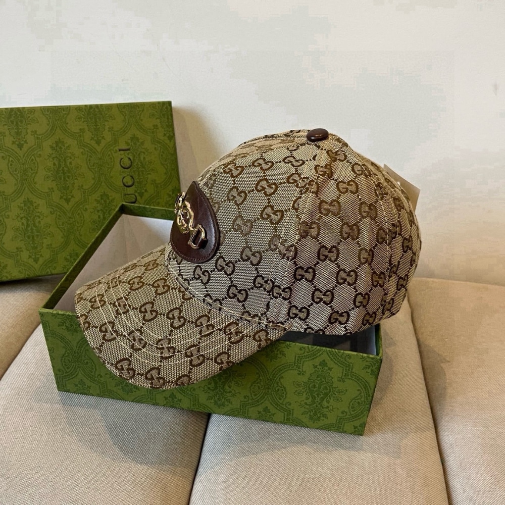 Gucci GG Supreme Canvas Baseball Cap Brown - Image 4