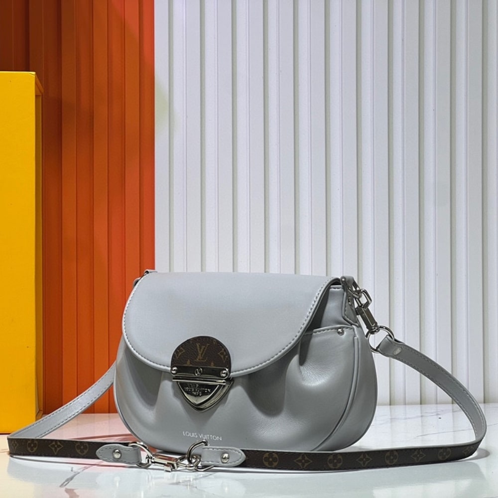Louis Vuitton Sunset Vibe LV Vibe Shoulder Bag Grey 27Cm - Image 4