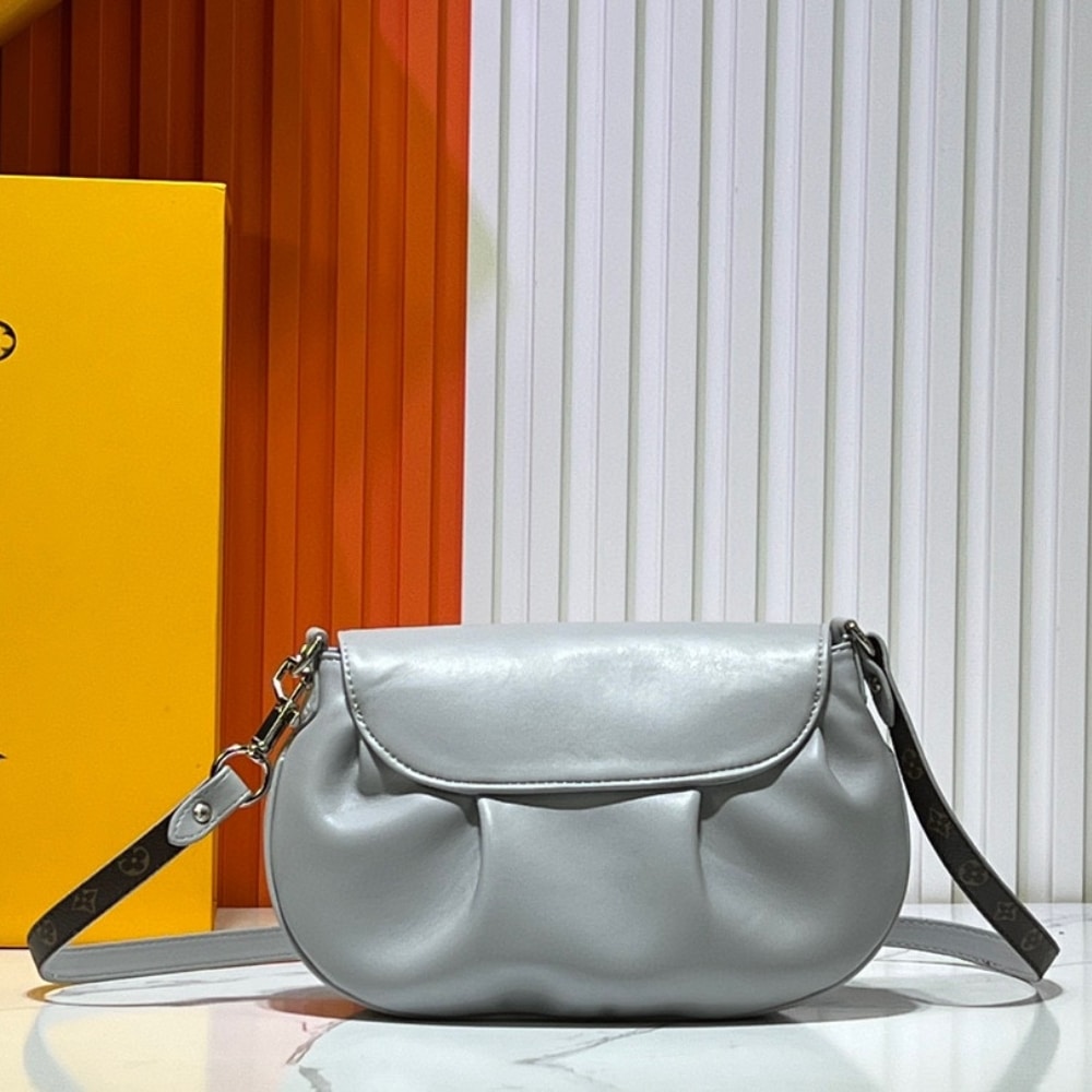 Louis Vuitton Sunset Vibe LV Vibe Shoulder Bag Grey 27Cm - Image 6