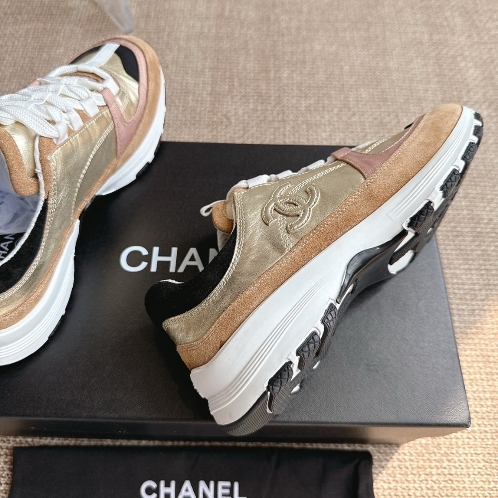 Chanel Sneaker Suede And Laminated Gold In Dark Beige G46609 B21320 U2406 - Image 5