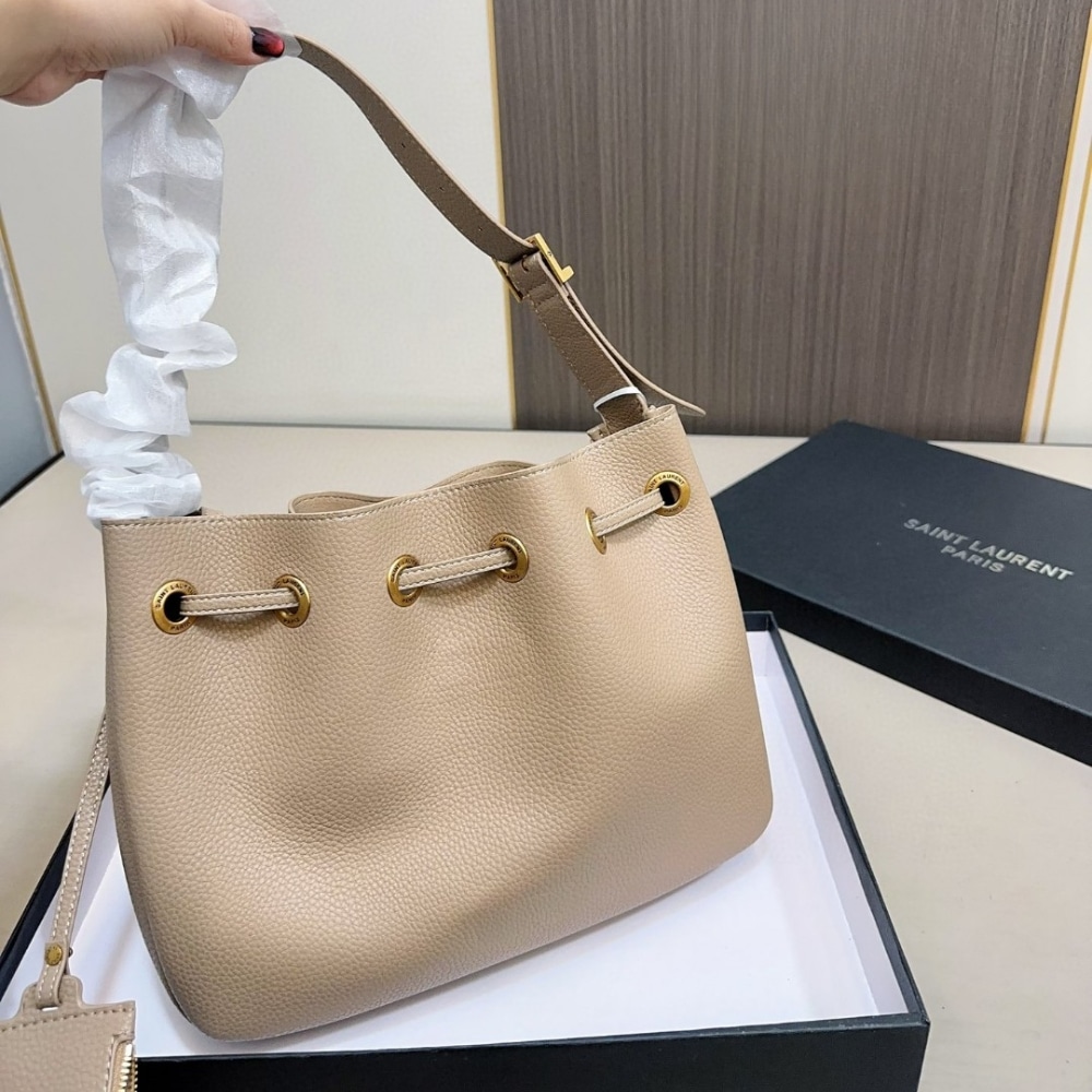 Saint Laurent Paris VII Smooth Leather Hobo Bag Beige 30Cm - Image 6