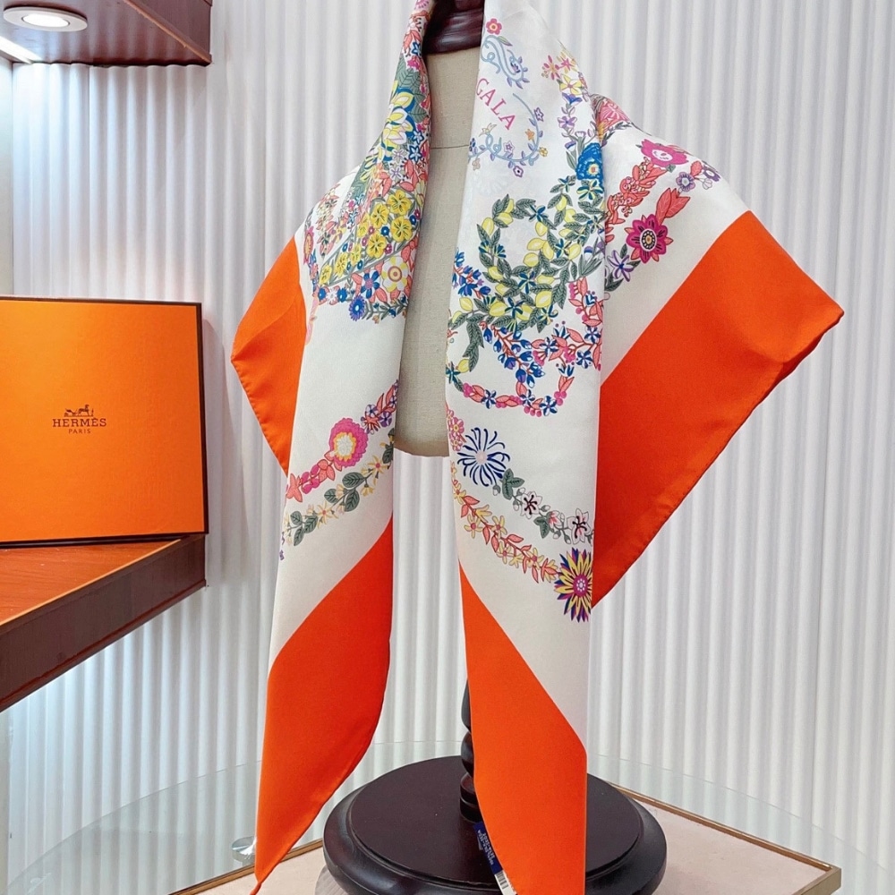 Hermes Brides De Gala En Fleurs Silk Twill Scarf Vermillon 90cm H004192S 04 - Image 3