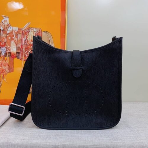 Alternative view of Hermes Evelyne 25 Shoulder Bag Black 25Cm H069426CKAV
