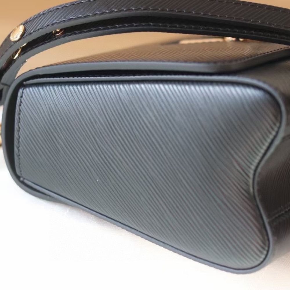 Louis Vuitton Twist MM Epi Leather Handbag Black 23Cm - Image 8