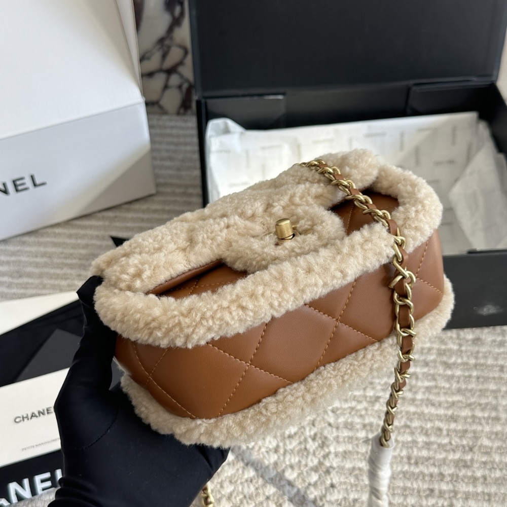 Chanel Teddy Bear Mini Fleece Flap Bags Beige And Brown 18cm AS5148 B18194 NZW48 - Image 7