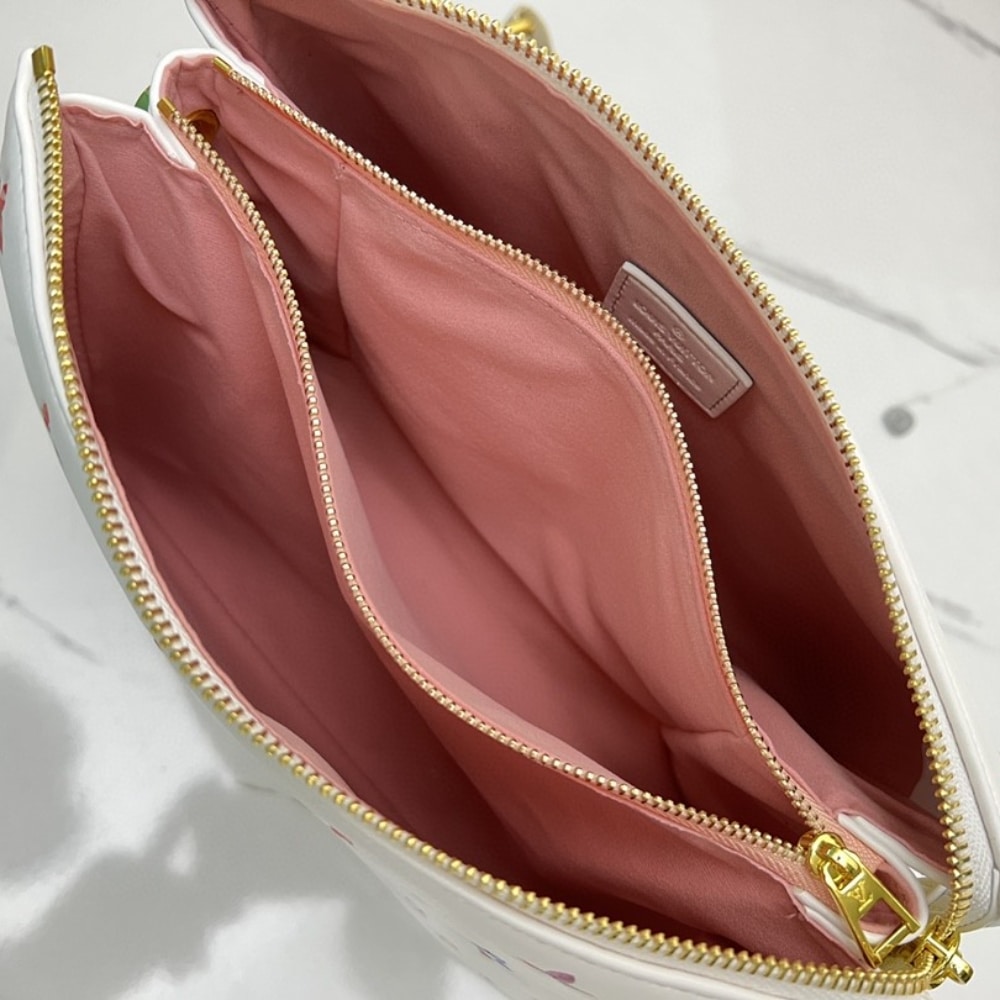 Louis Vuitton Coussin PM Monogram Embossed Shoulder Bag Multicolor Flower White 26Cm M21209 - Image 9