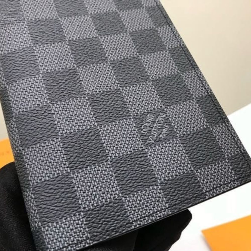 Louis Vuitton Passport Cover Damier Graphite 14Cm N64411 - Image 6