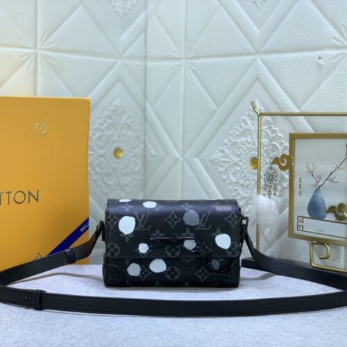 Alternative view of Louis Vuitton X Yayoi Kusama Steamer Wearable Wallet Monogram Eclipse Shoulder Bag Black 18cm