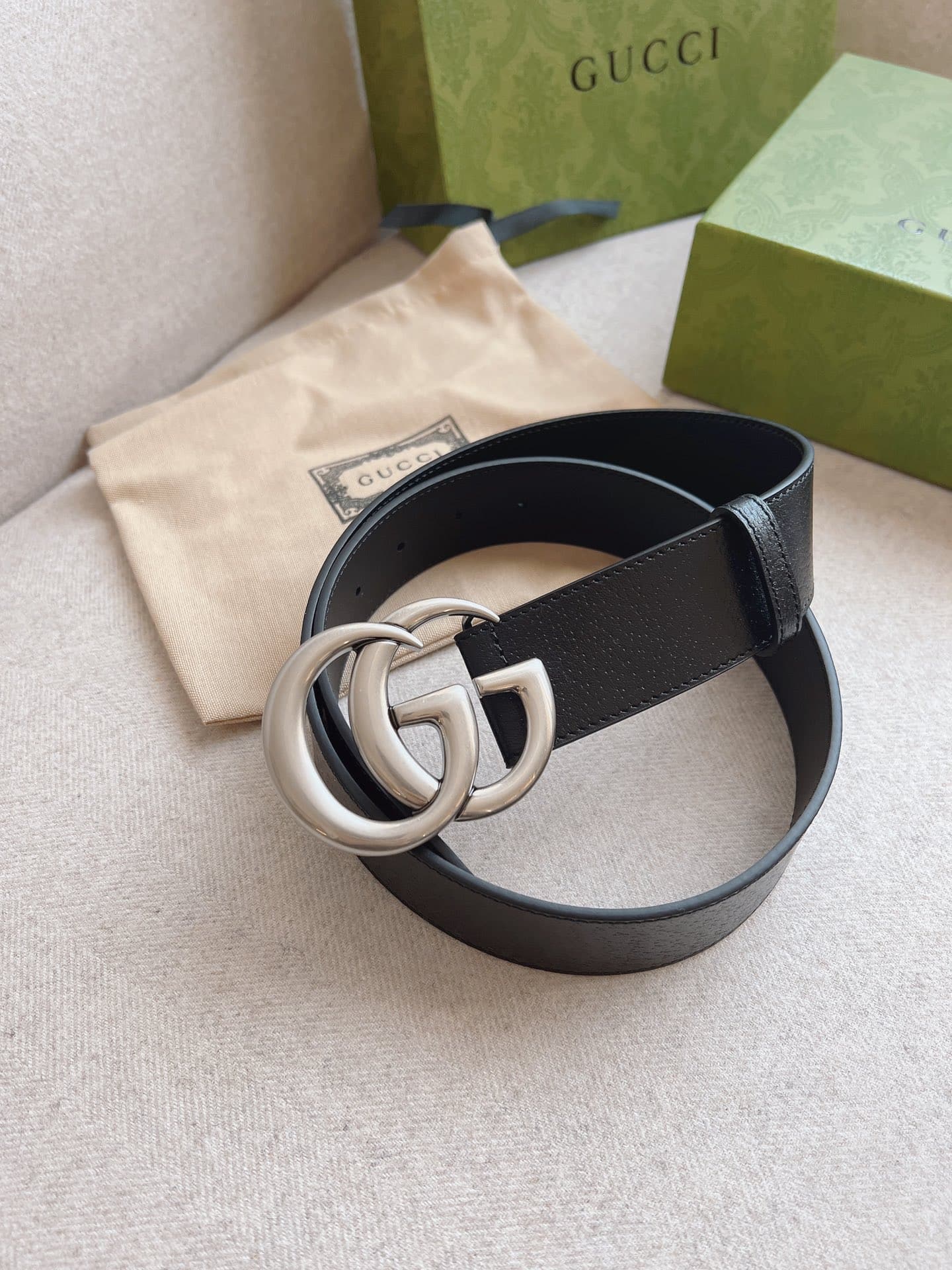 Gucci GG Marmont Silver Logo Leather Belt Black 40Mm - Image 7