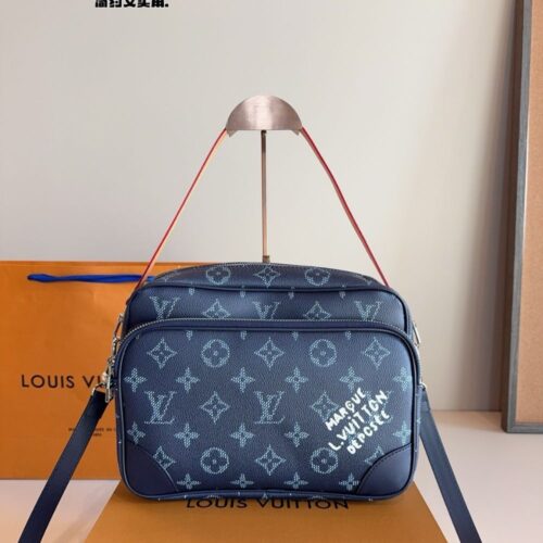 Alternative view of Louis Vuitton Nil Blue Ocean 26Cm M26823
