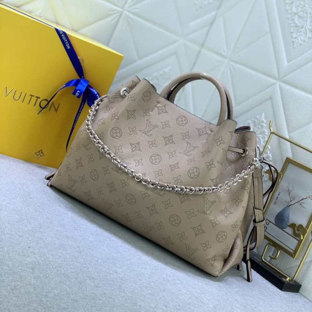 Louis Vuitton Bella Tote Mahina Leather Bucket Bag Galet Grey 32Cm M59201 - Image 3
