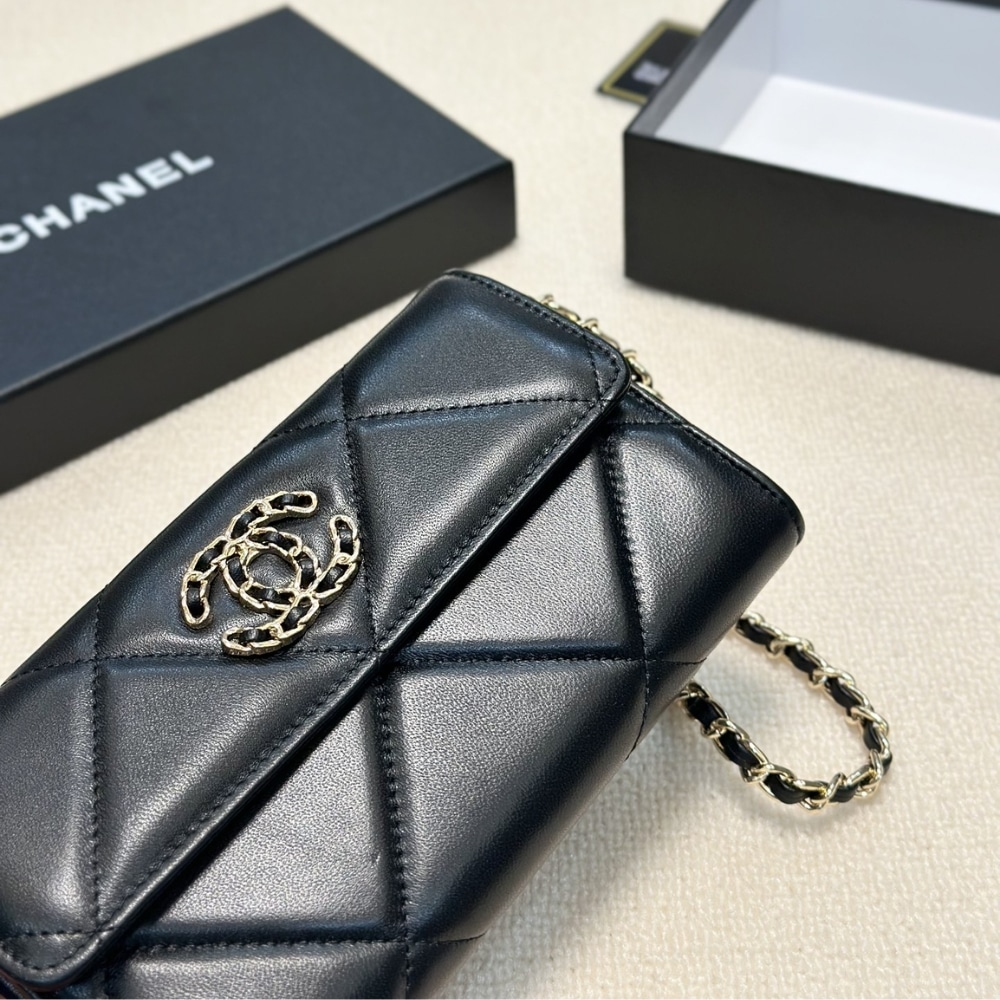 Chanel 19 Small Smooth Leather Wallet On Chain Black 19cm - Image 5