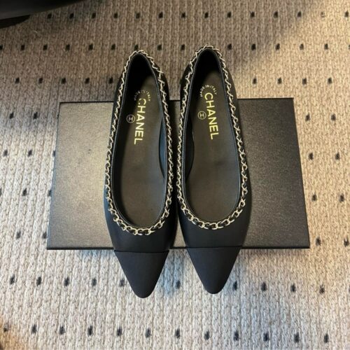 Alternative view of Chanel Ballerina Flat With Chain Smooth Leather And Fabric Black