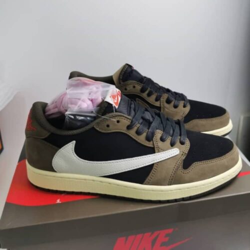 Alternative view of Nike Jordan 1 Retro Low Og X Travis Scott Dark Mocha Cq4277 001