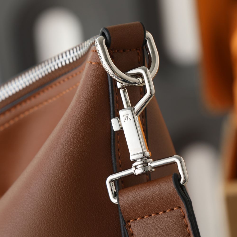 Louis Vuitton Vagabond Hobo Malletier Caramel Brown 48Cm M28392 - Image 7