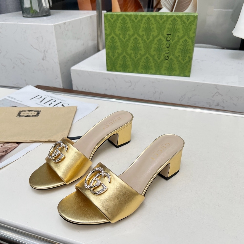 Gucci Nojum Women's Slide Leather Sandal Gold 817257B8B008024 - Image 3