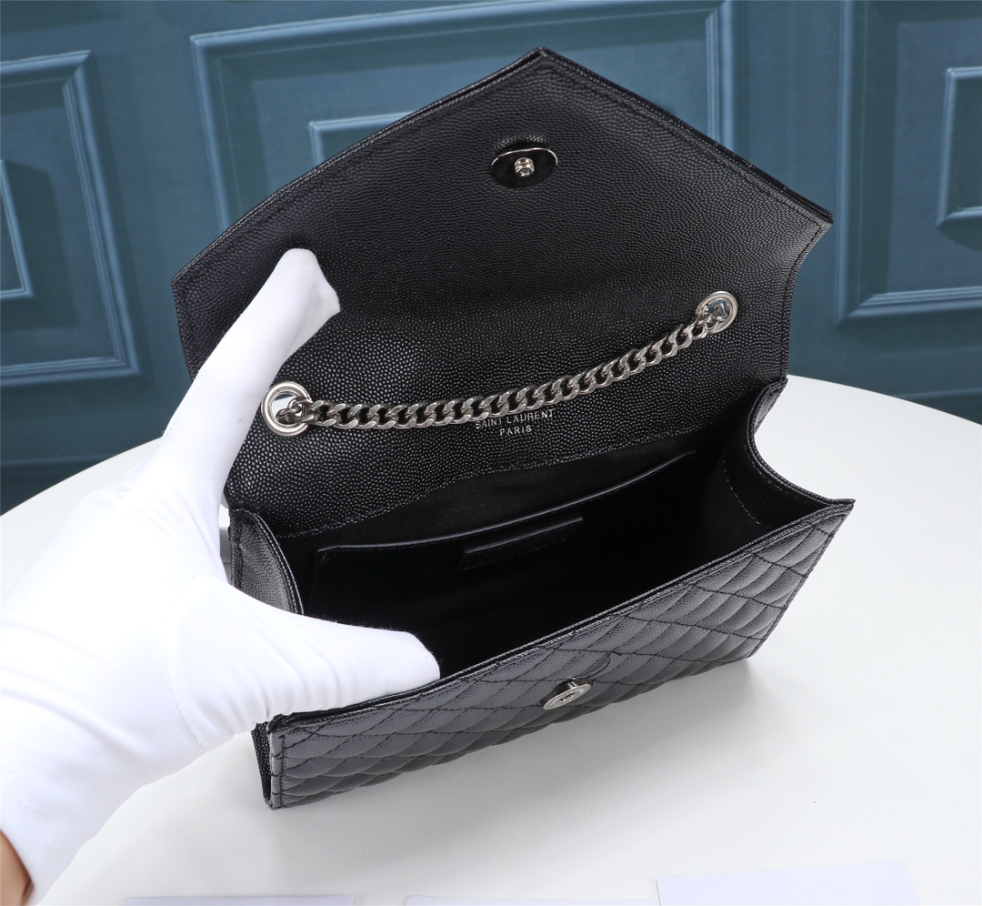 Saint Laurent Envelope Small Quilted Grain De Poudre Embossed Leather Silver Hardware Crossbody Bag Black 21cm 600195BOW921000 - Image 4