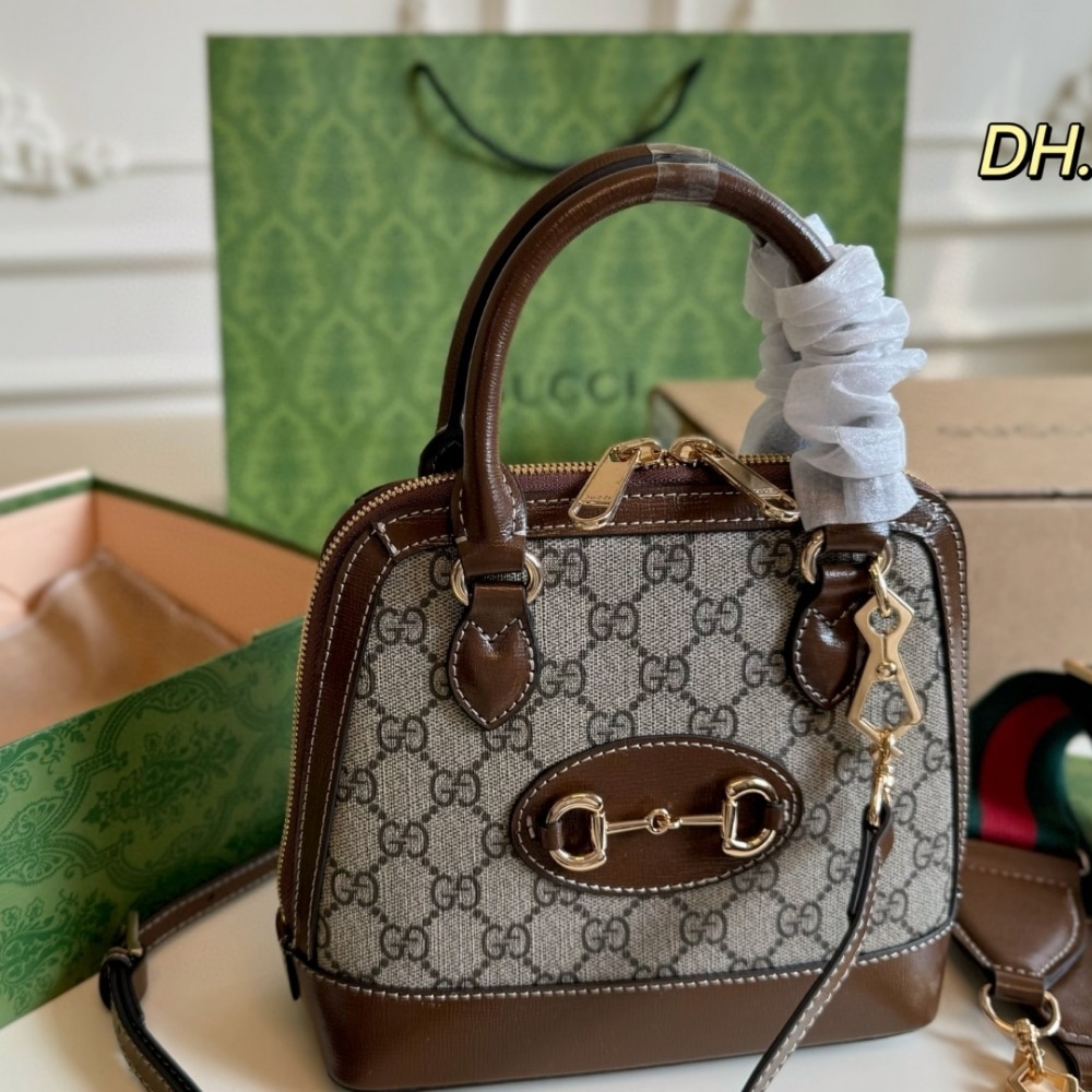 Gucci Horsebit 1955 GG Supreme Canvas Shoulder Bag Beige And Dark Brown 20cm - Image 2