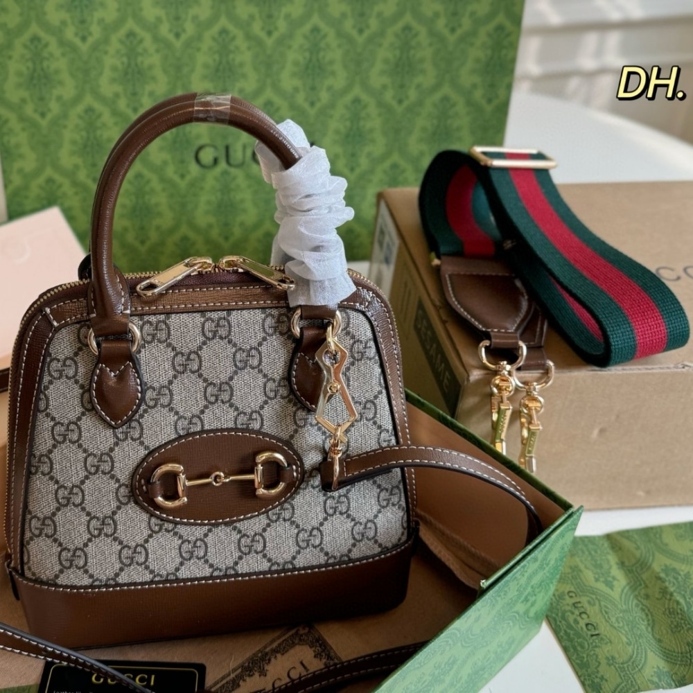 Gucci Horsebit 1955 GG Supreme Canvas Shoulder Bag Beige And Dark Brown 20cm - Image 4