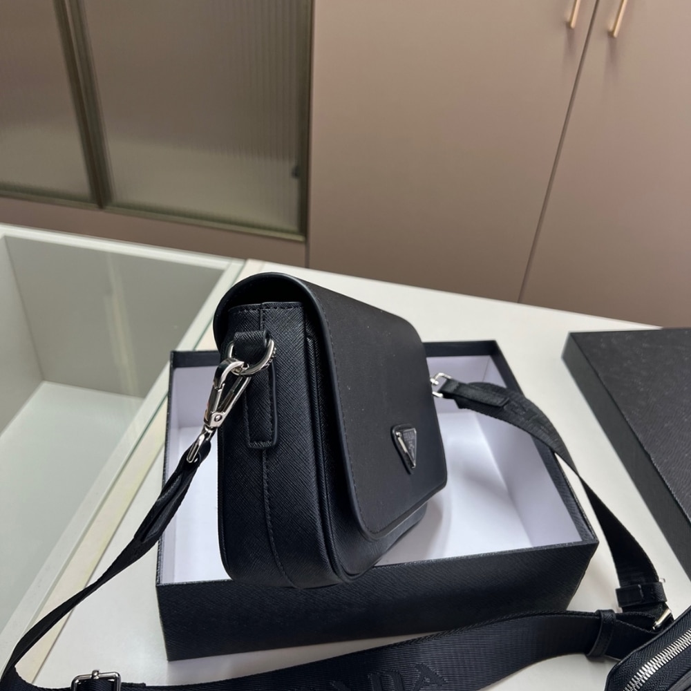 Prada Saffiano Leather Shoulder Bag Black 22cm 2VD059 9Z2 F0002 V OOO - Image 3