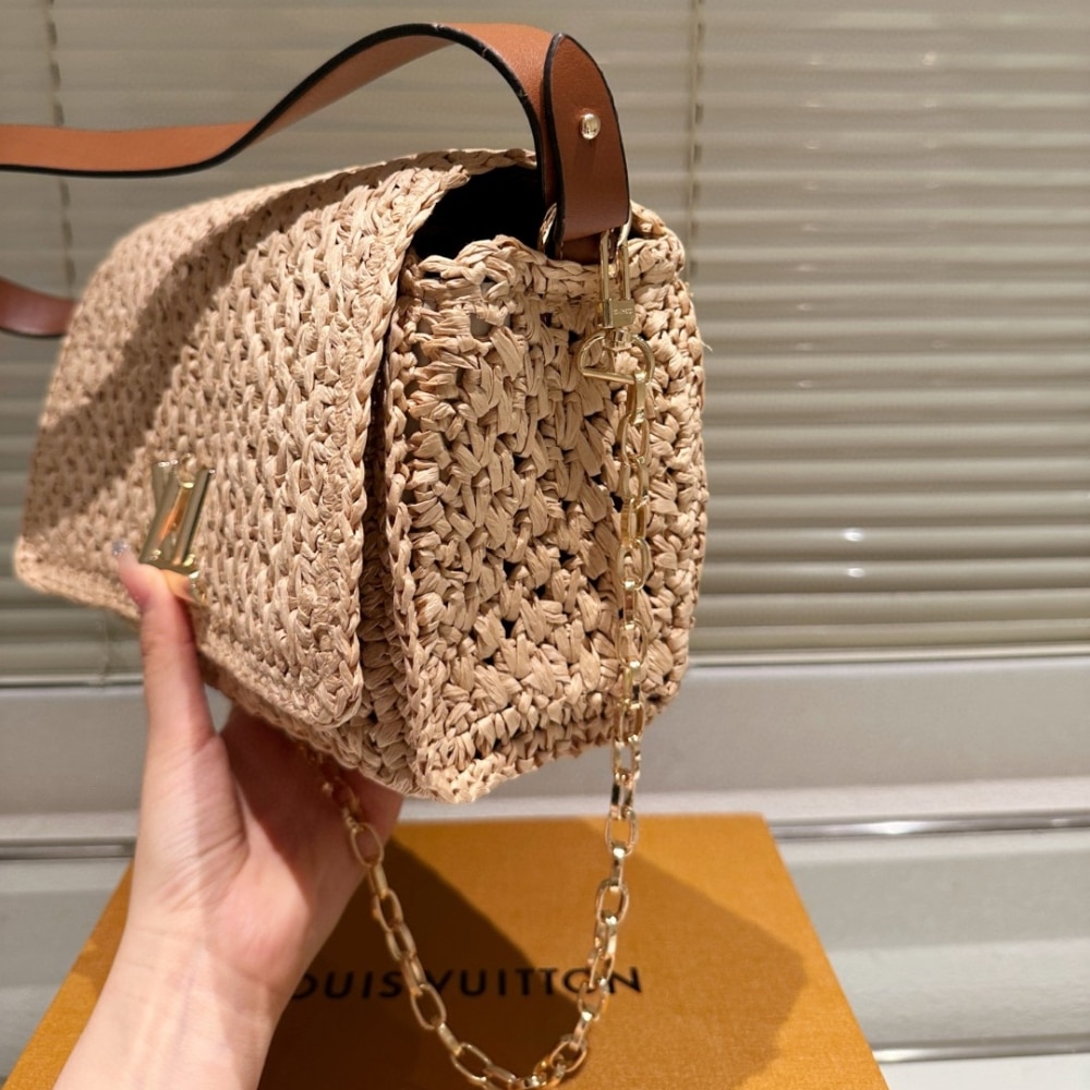 Louis Vuitton Twist West Natural Tan 27Cm M25030 - Image 4