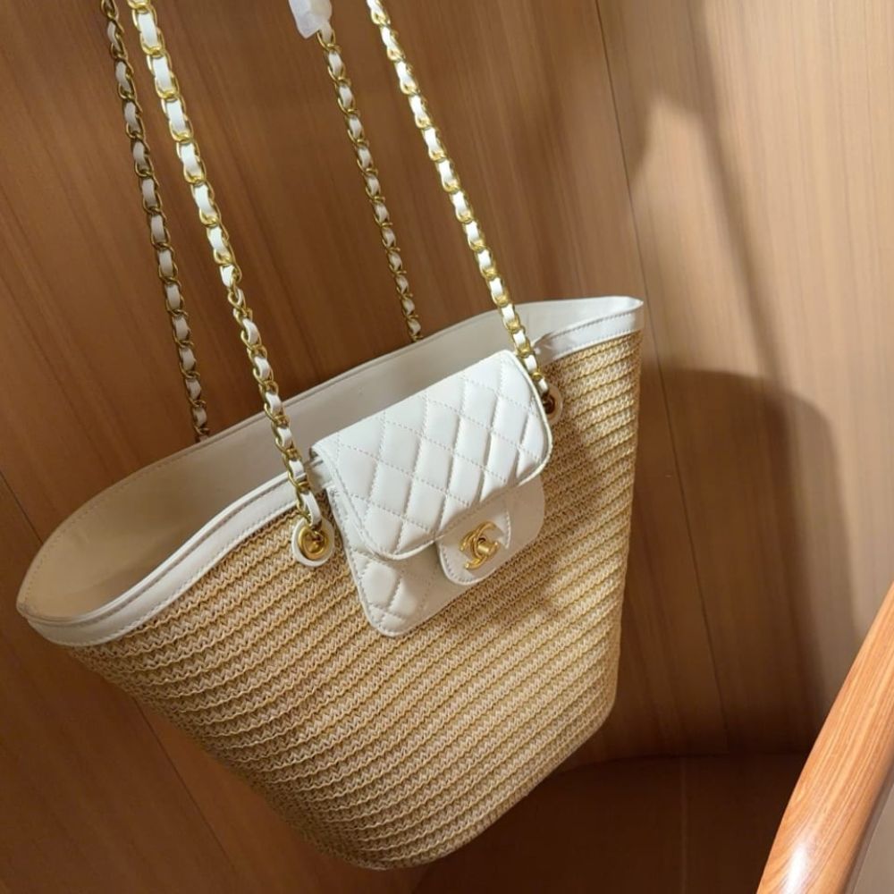 Chanel Shopping Bag Small Braided Straw Tote Bag Beige White 26cm - Image 4