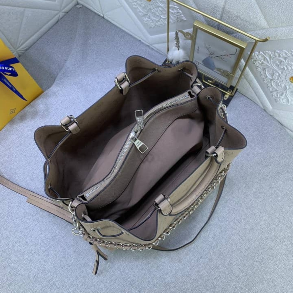 Louis Vuitton Bella Tote Mahina Leather Bucket Bag Galet Grey 32Cm M59201 - Image 10