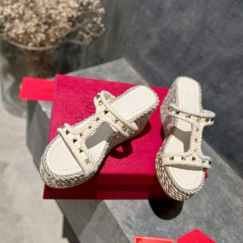 Alternative view of Valentino Garavani Rockstud Wedge In Leather 90mm White 4W2S0GI5DYM YBS