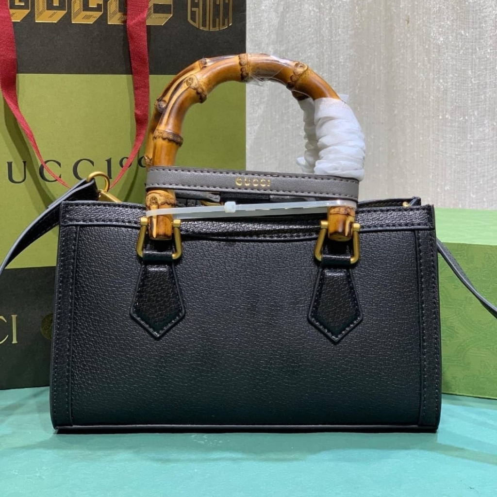 Gucci Diana Small Leather Shoulder Bag Black 25cm 735153 DJ24T 1092 - Image 3